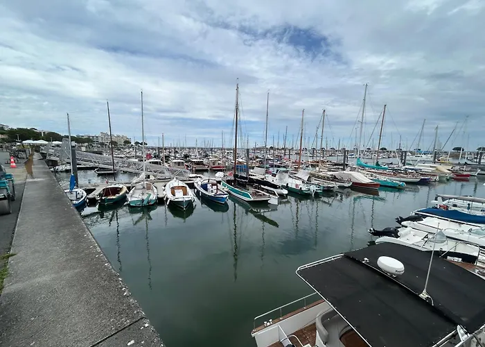 Lejlighed Studio-cabine, Acces Direct Port Et Plage, Les Pieds Dans L'eau